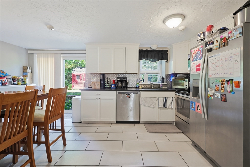 2 Mathurin Rd Property Photo 3