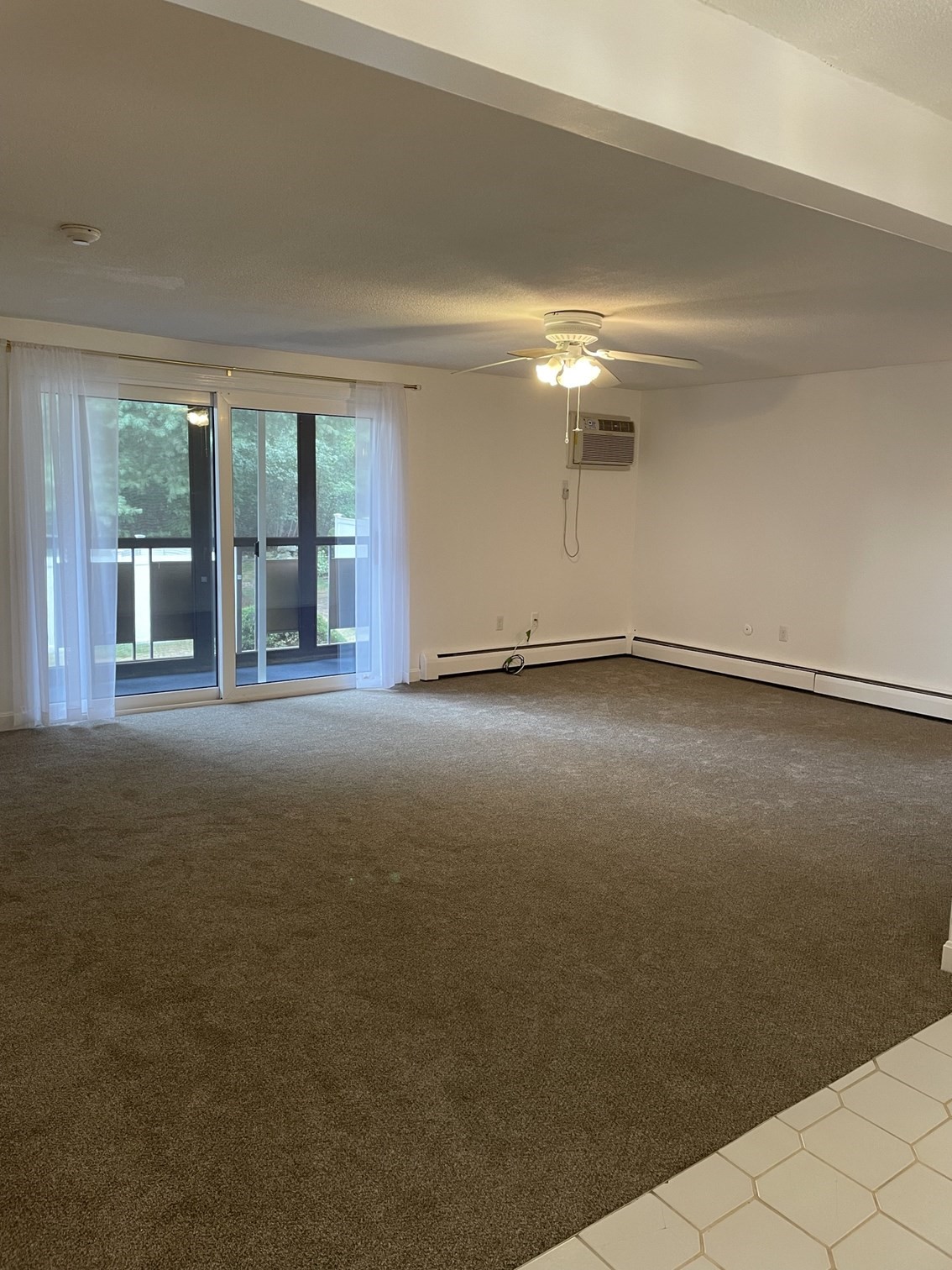 206 Rock St # M5 Property Photo 6