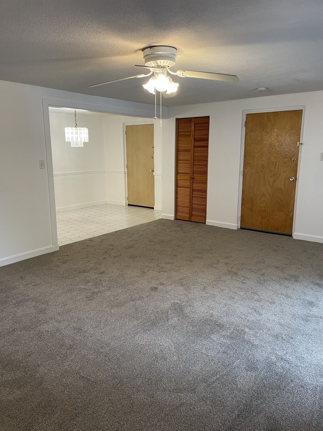 206 Rock St # M5 Property Photo 7