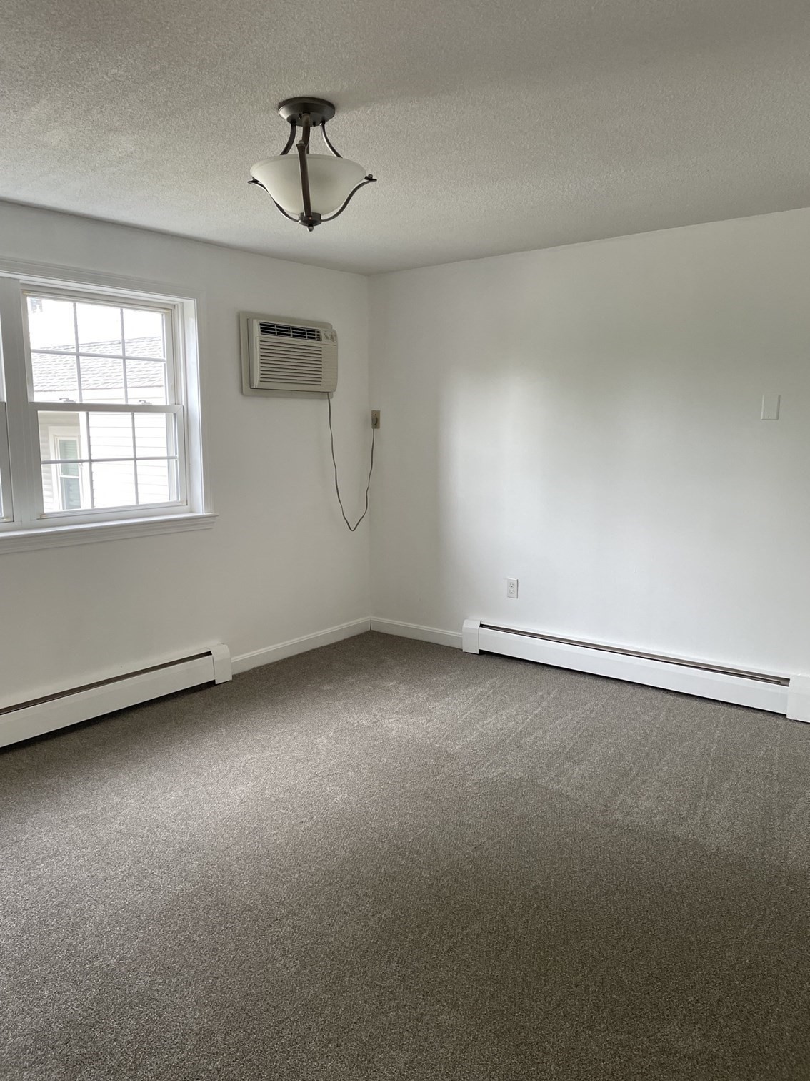 206 Rock St # M5 Property Photo 11