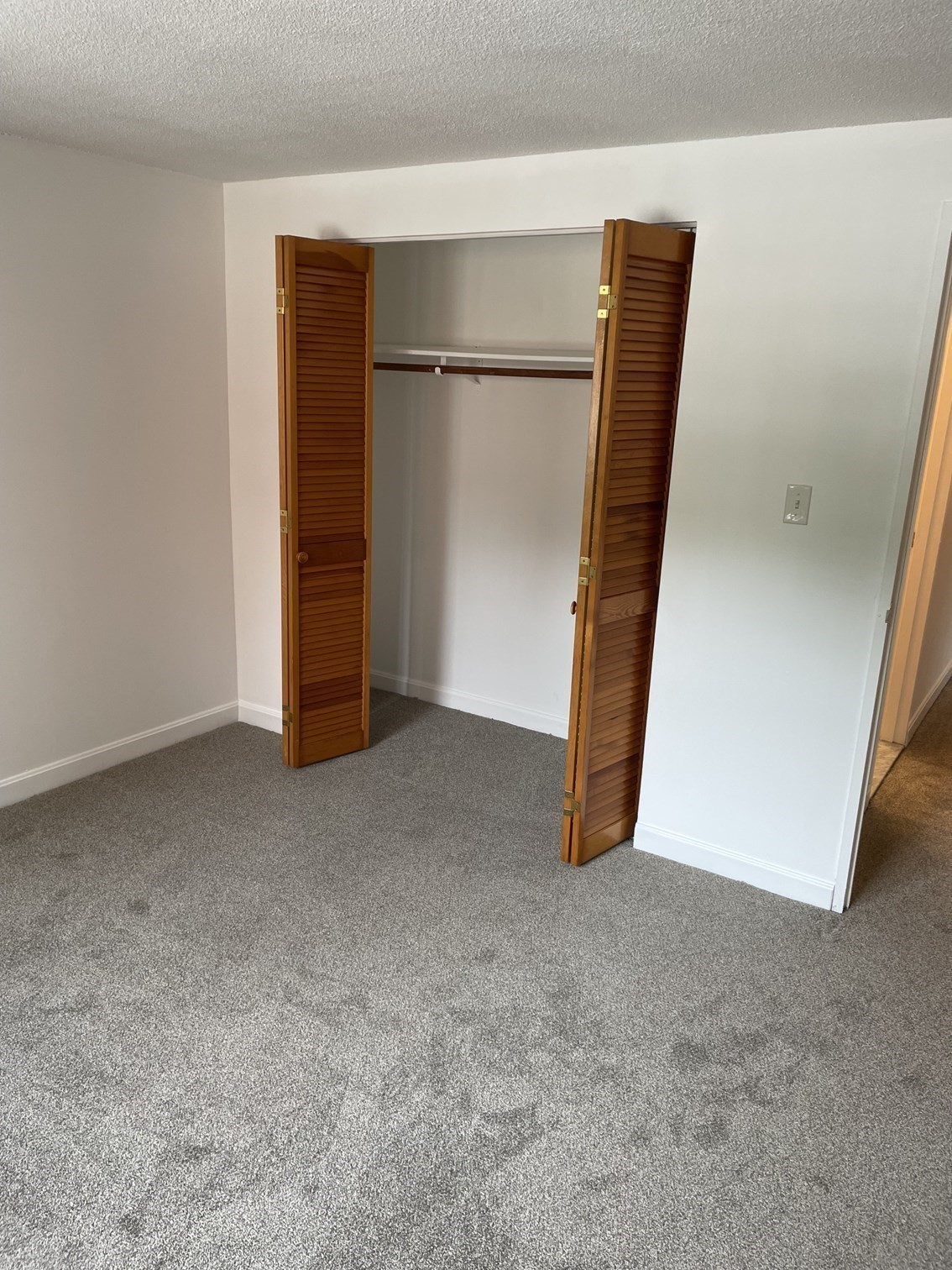 206 Rock St # M5 Property Photo 12