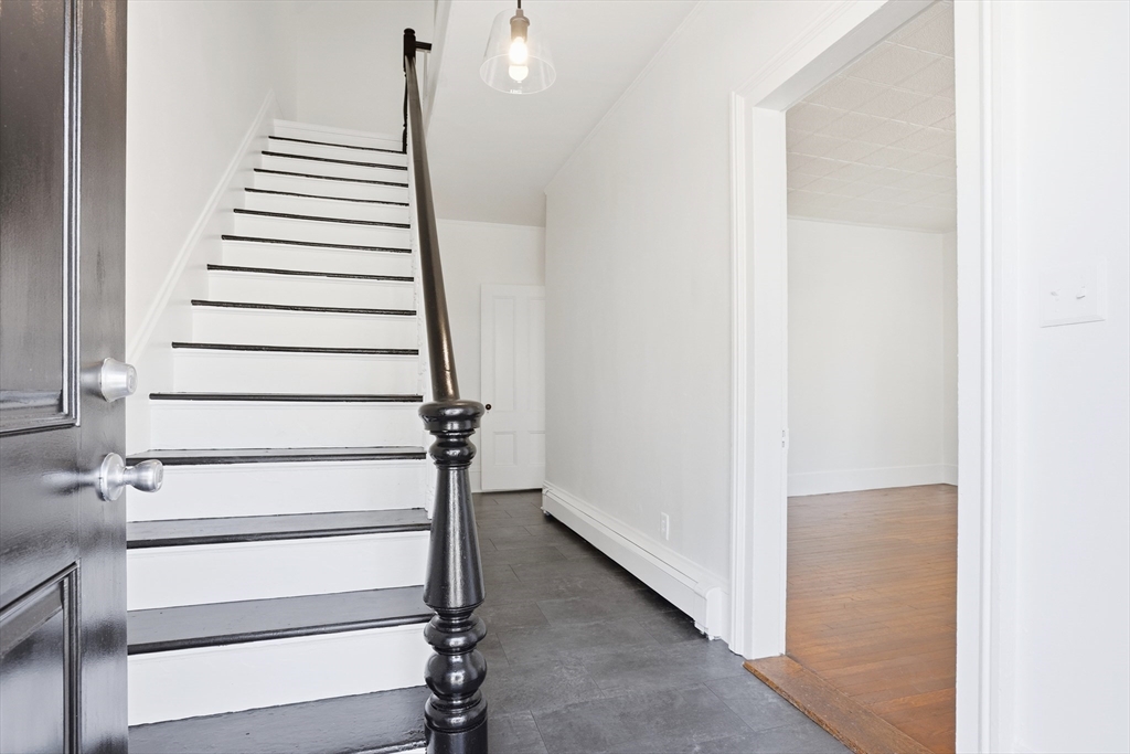 46 Arlington St Property Photo 3