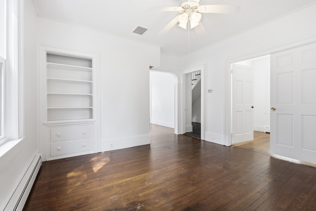 46 Arlington St Property Photo 9