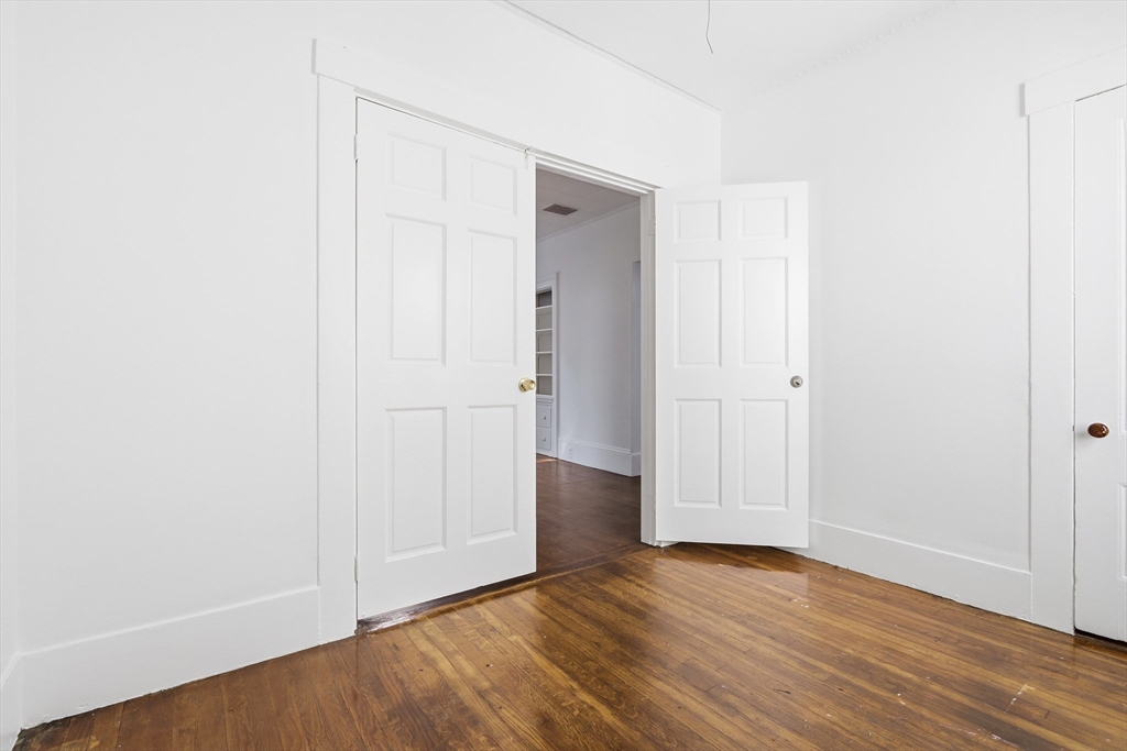 46 Arlington St Property Photo 13