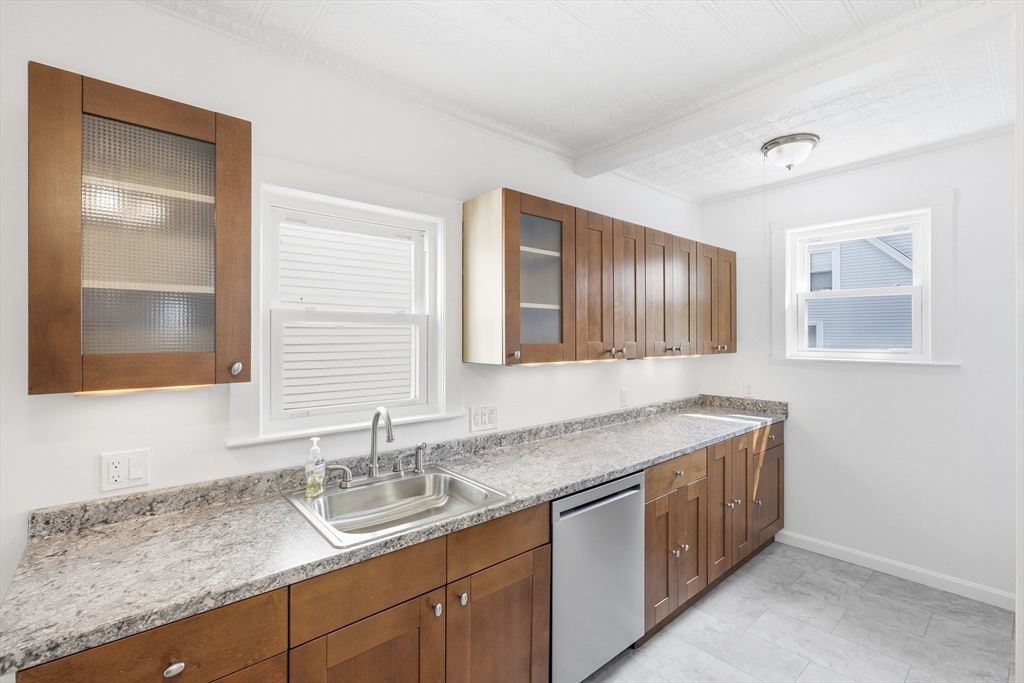 46 Arlington St Property Photo 21