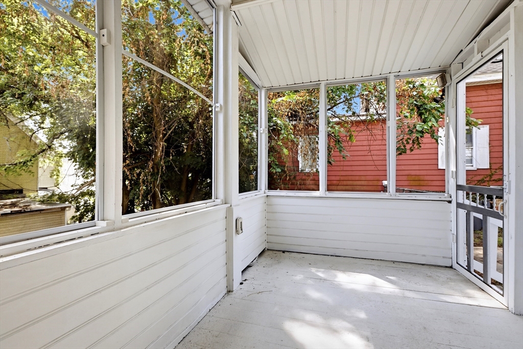 46 Arlington St Property Photo 35