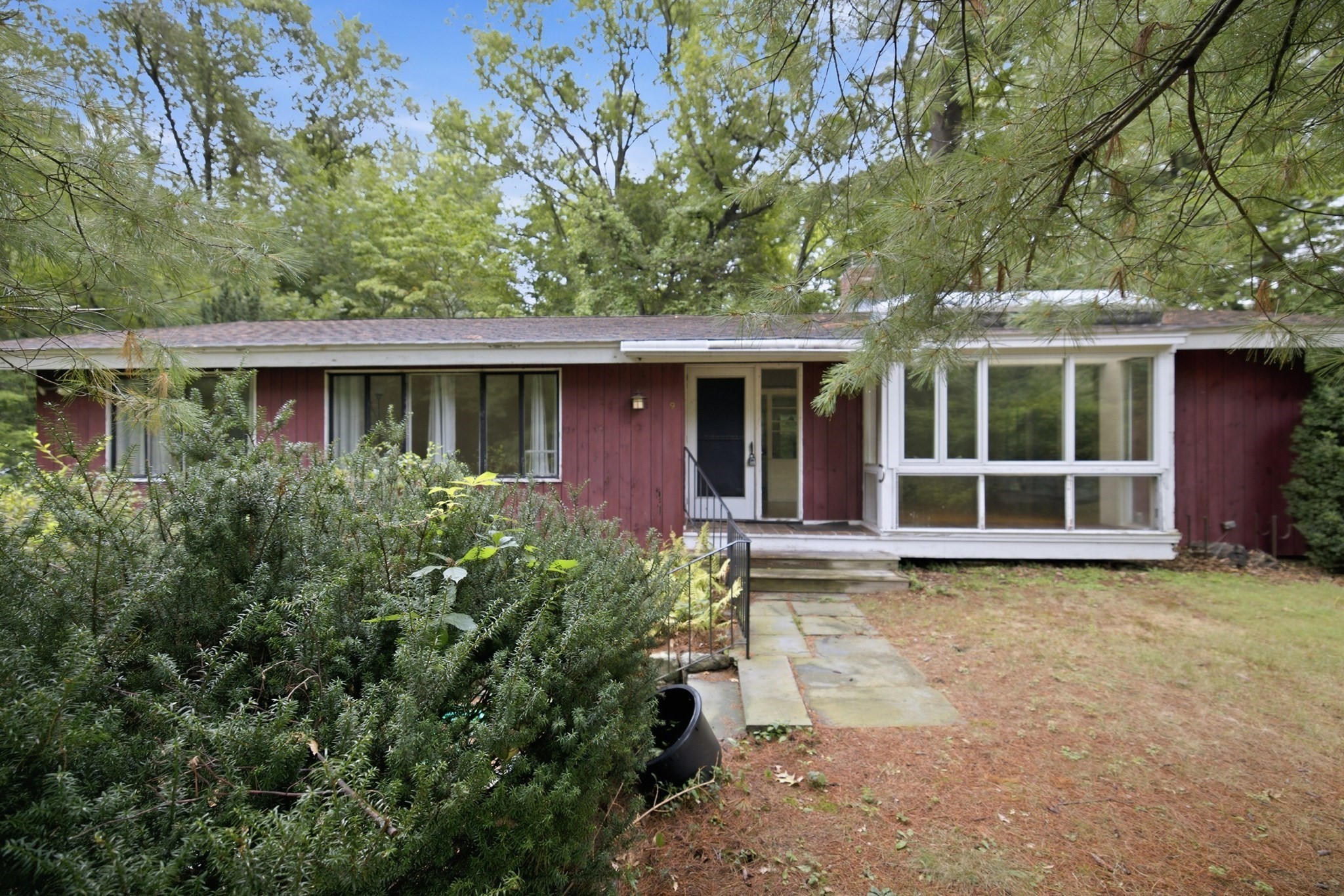 9 Peacock Farm Road Property Photo 3