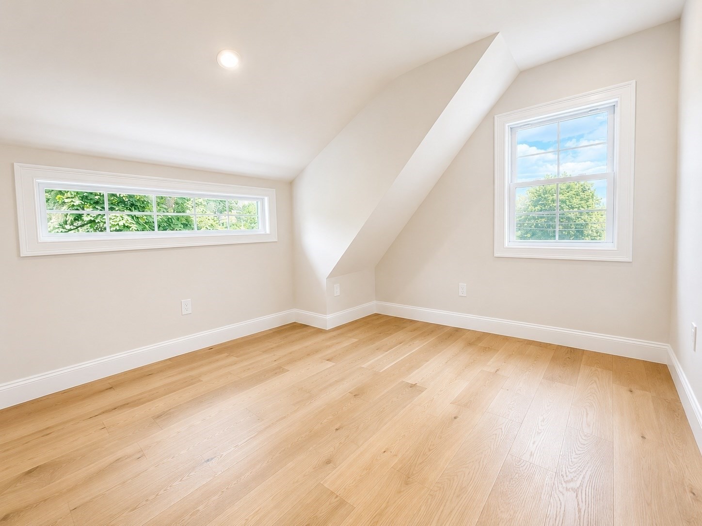 35 Jewett St Property Photo 10