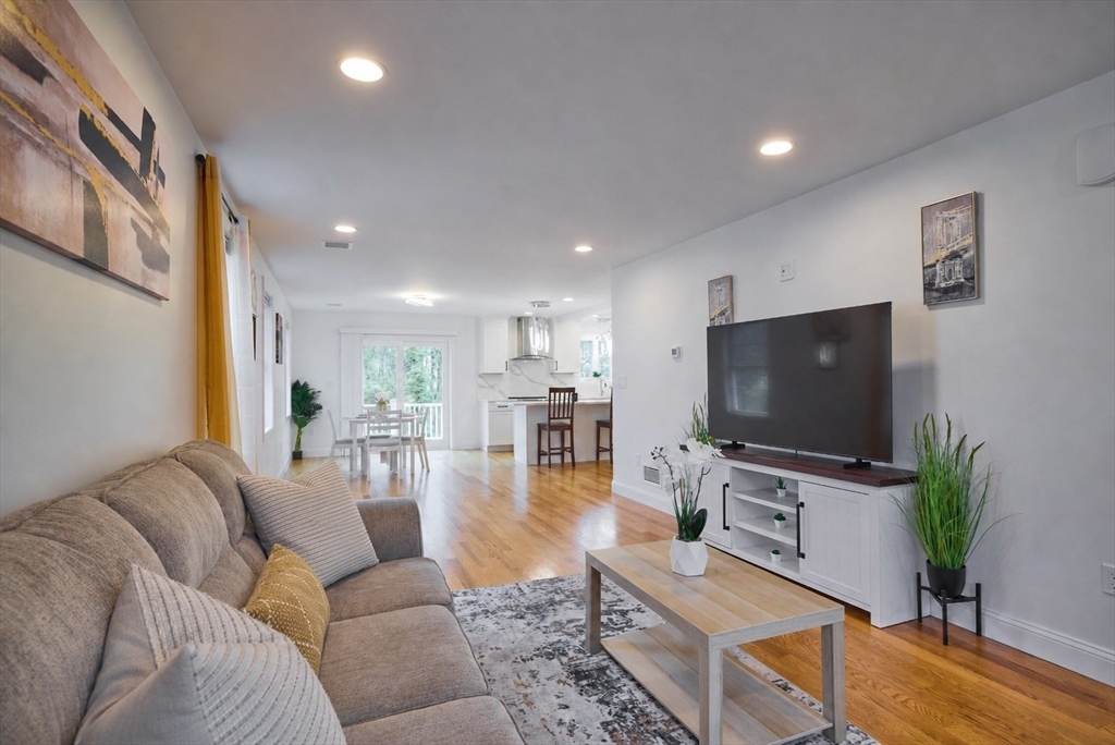43 Toscano Way # 43 Property Photo 3