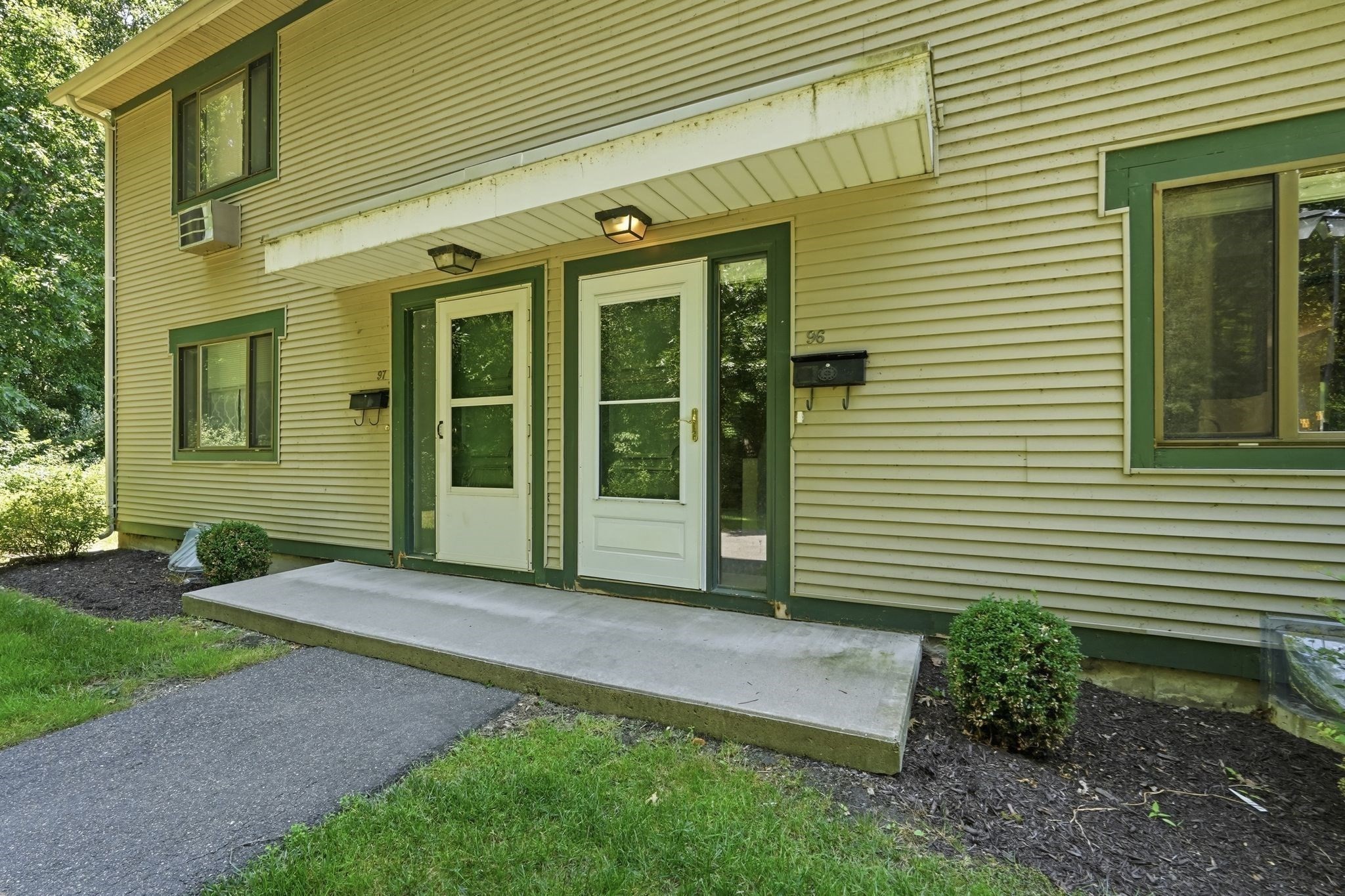 170 E Hadley Rd # 96 Property Photo 3
