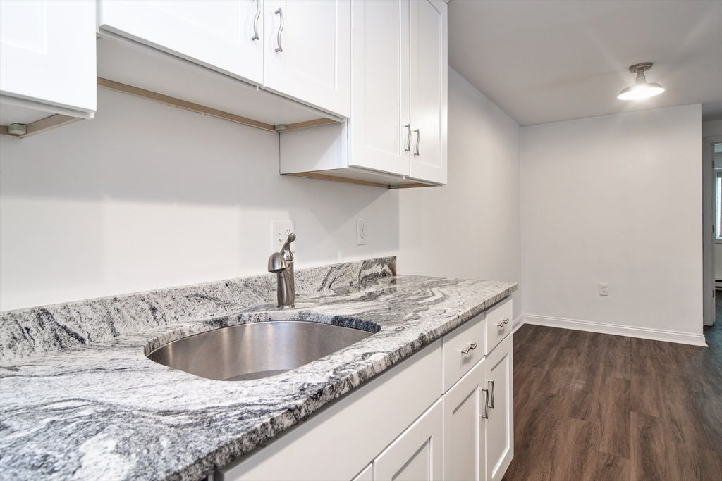 5 Village Rock Lane # 15 Property Photo 11