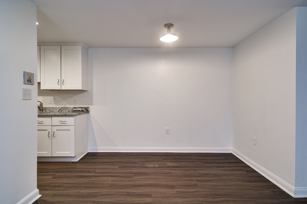 5 Village Rock Lane # 15 Property Photo 12