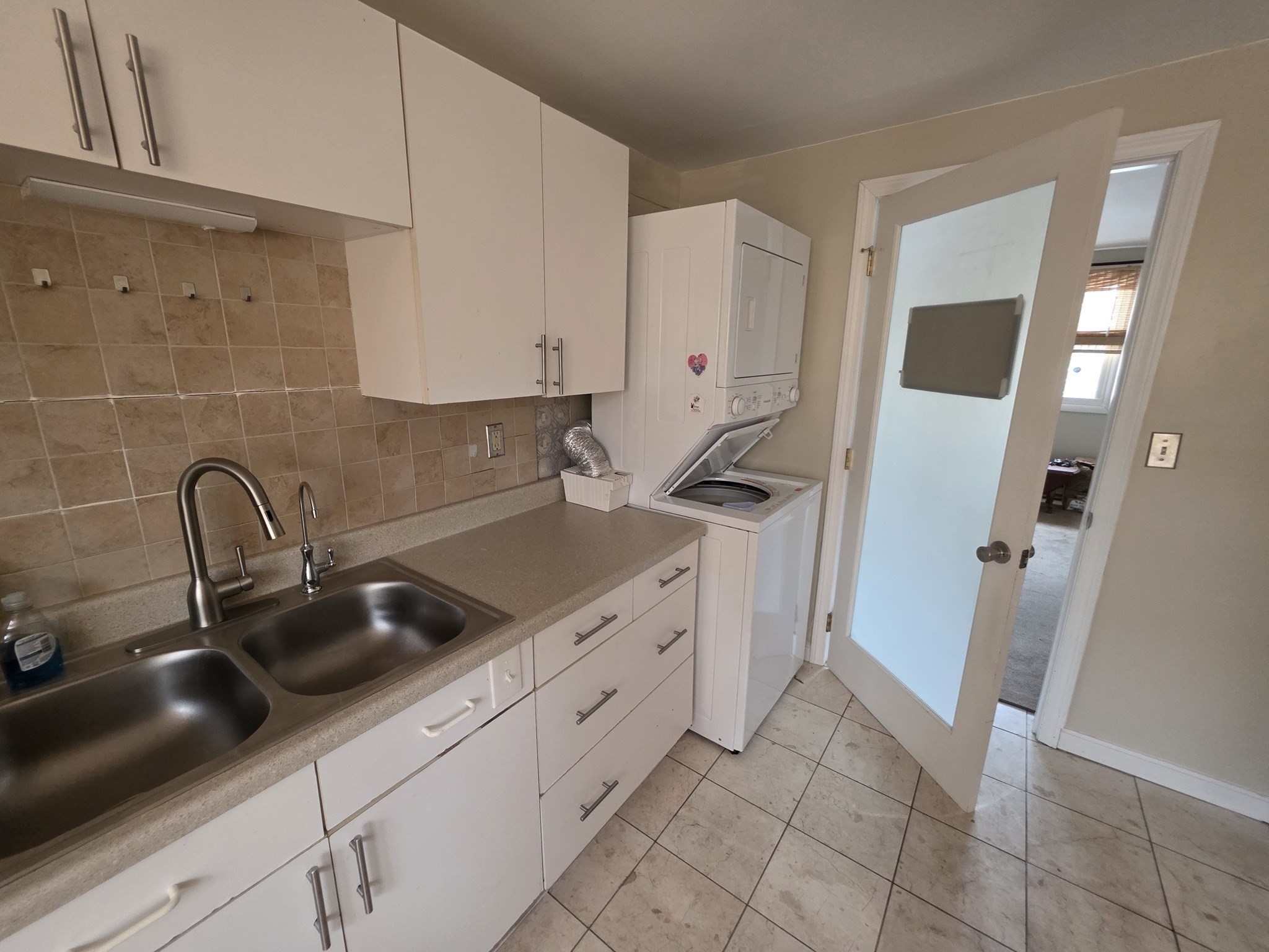 1040 Cove Road Unit 4 # 4 Property Photo 6