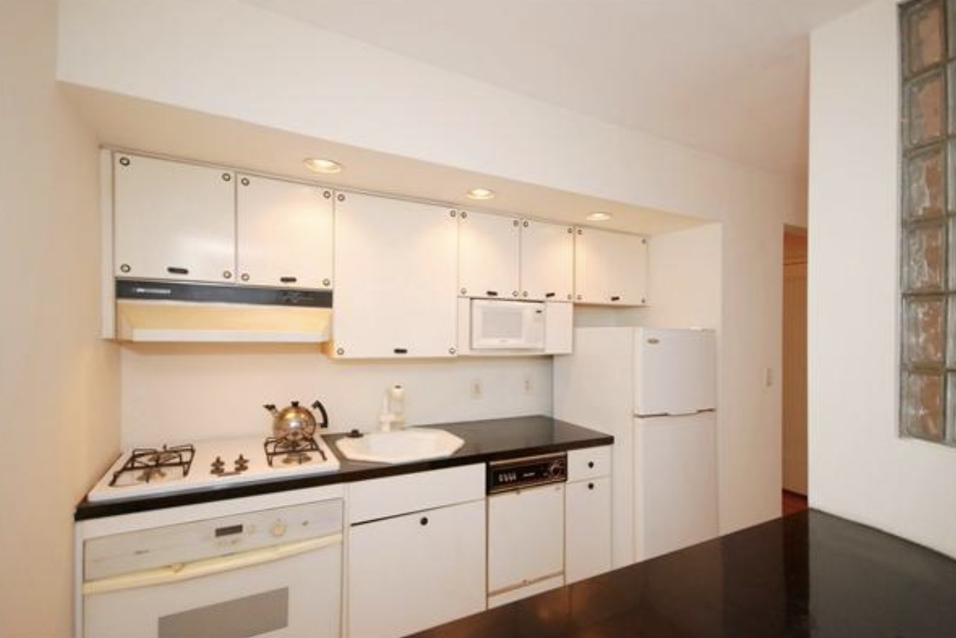 150 Beaconsfield Road # 1 Property Photo 3