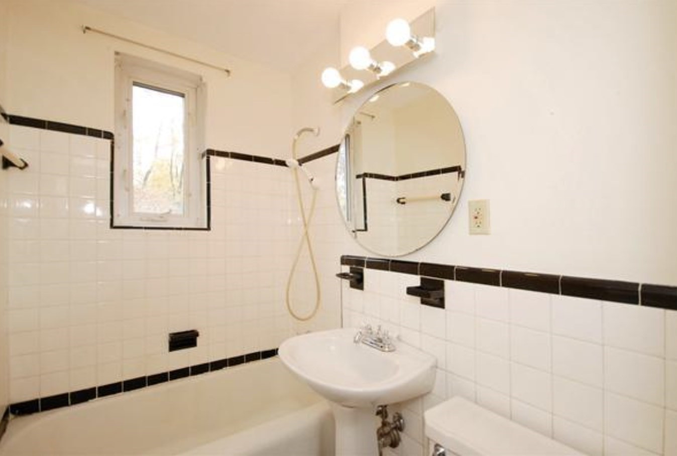 150 Beaconsfield Road # 1 Property Photo 6