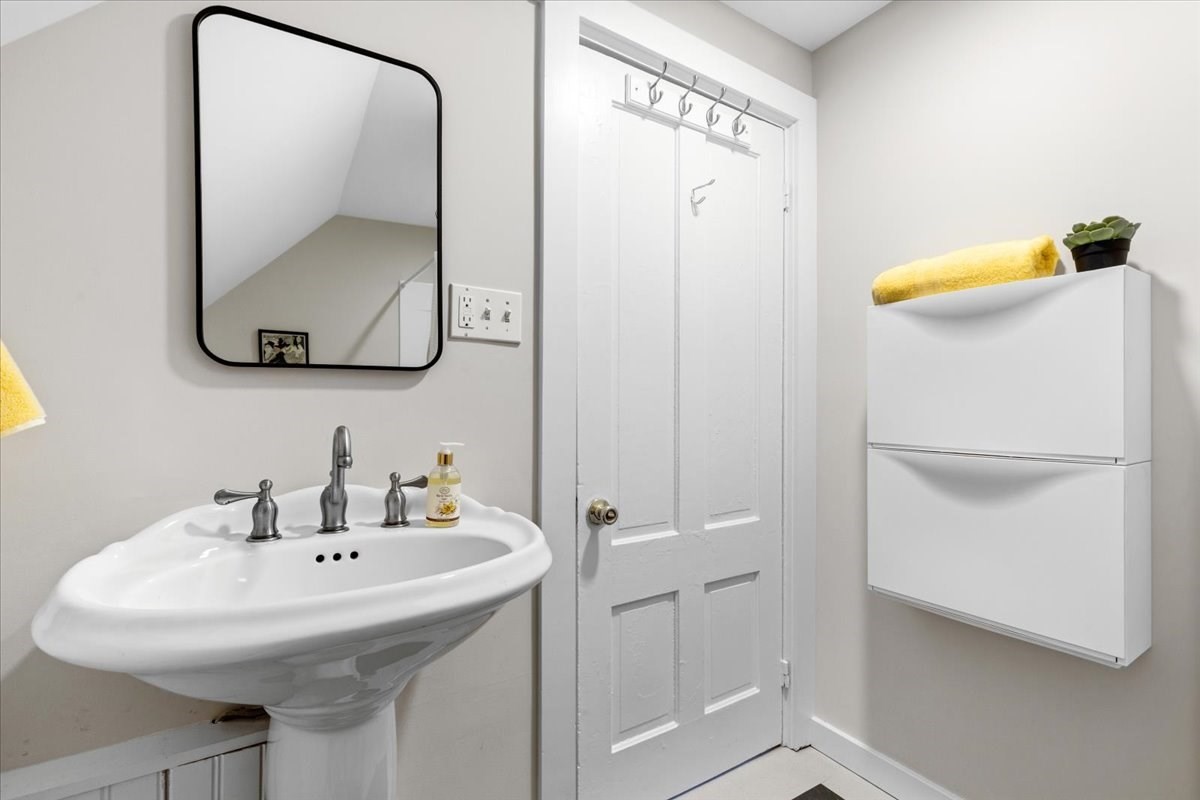 64 South Street Property Photo 35