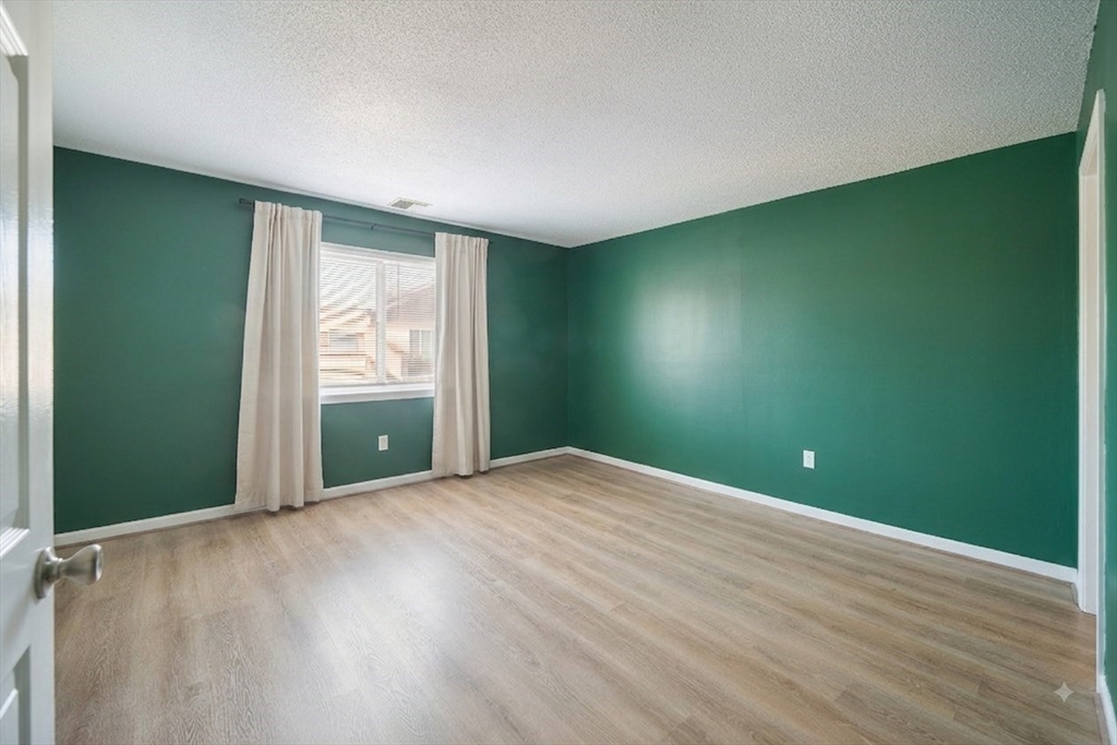 404 Broadway # 303 Property Photo 8