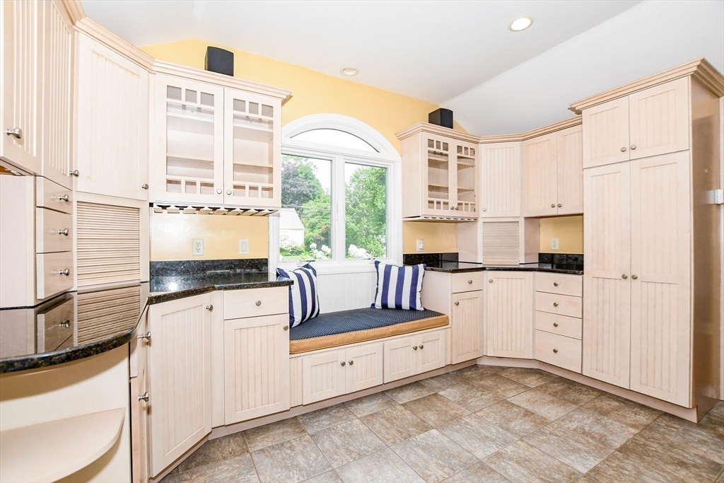 14 Crapo Street Property Photo 14