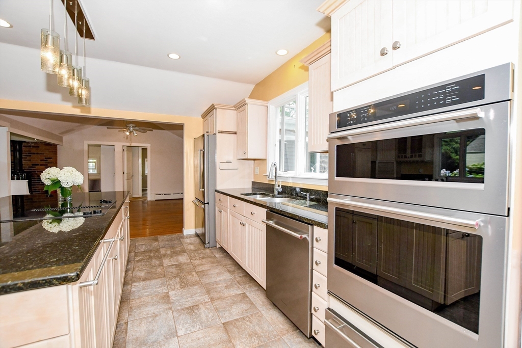 14 Crapo Street Property Photo 19