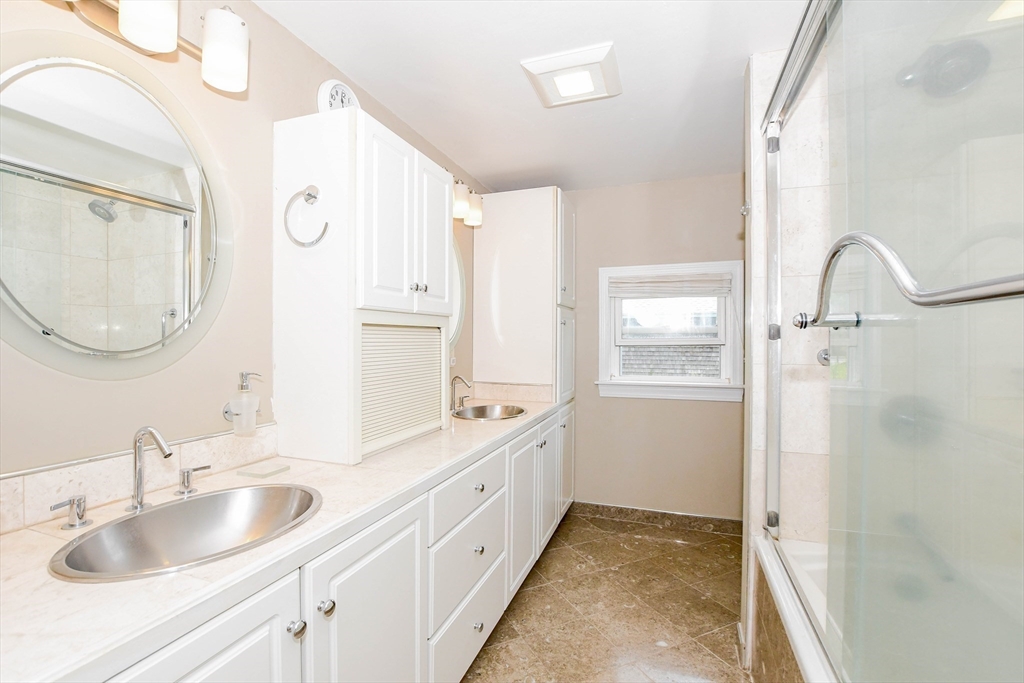 14 Crapo Street Property Photo 26