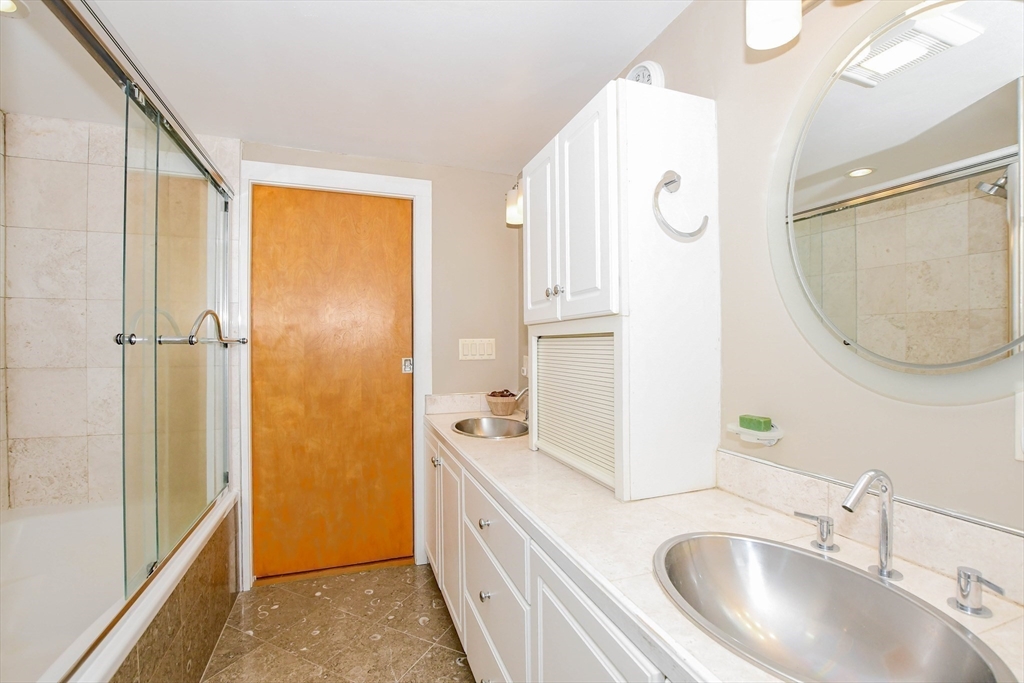 14 Crapo Street Property Photo 27
