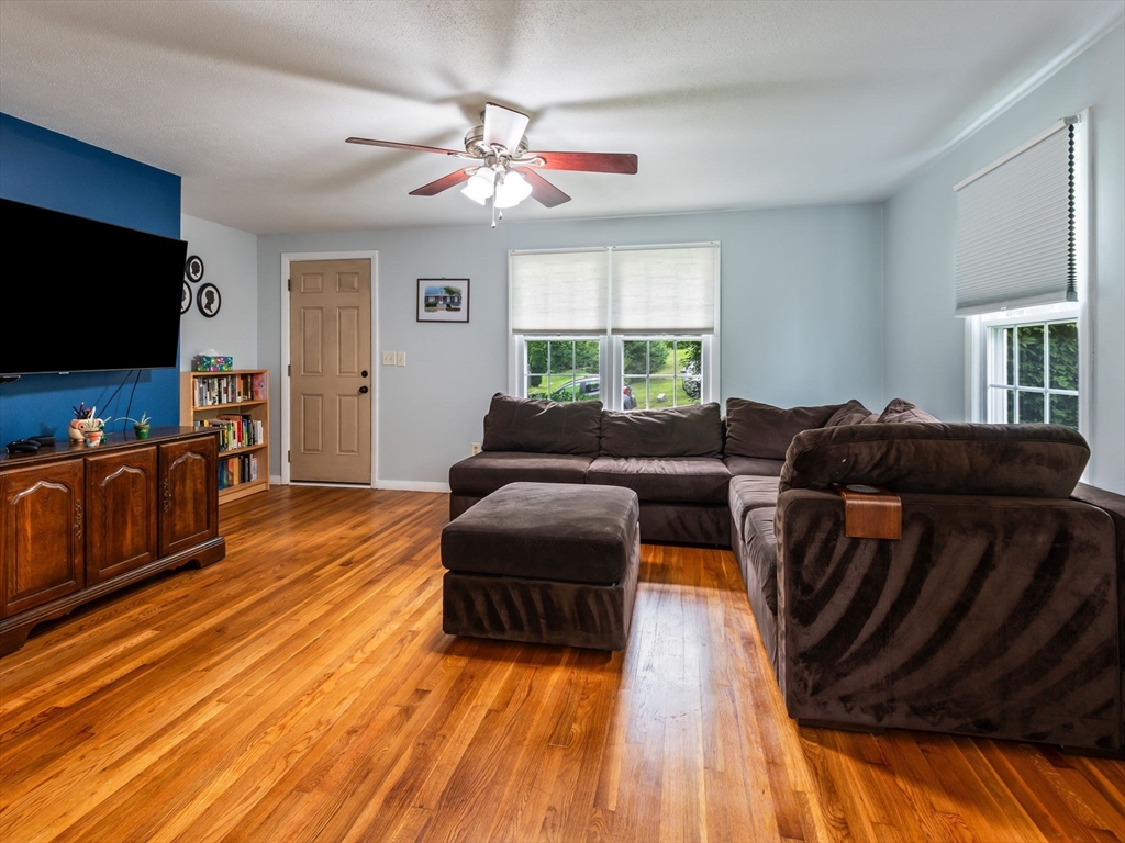 49 Newton Hts Property Photo 6
