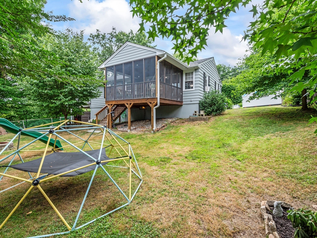 49 Newton Hts Property Photo 40
