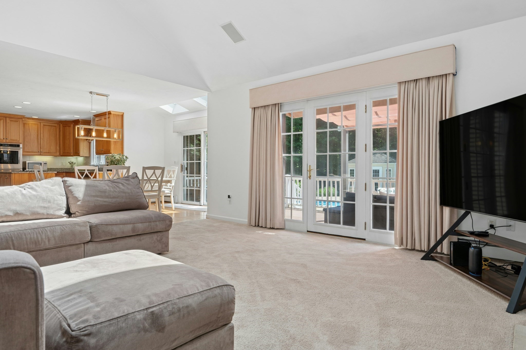 10 Burnett Road Property Photo 18