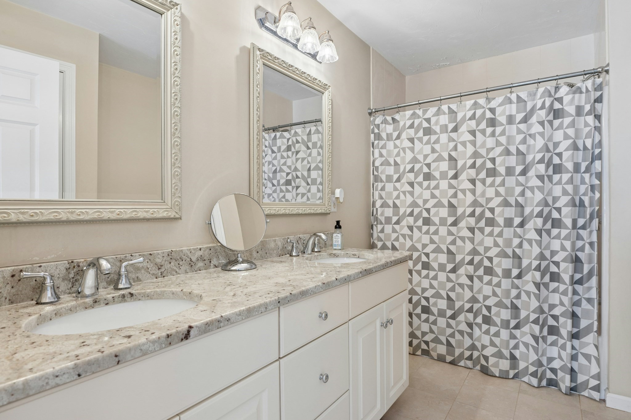 10 Burnett Road Property Photo 28