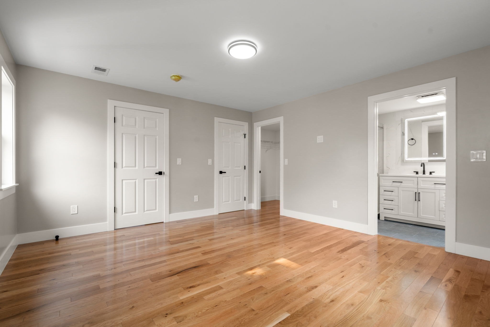 24 N Byron Ave Property Photo 26