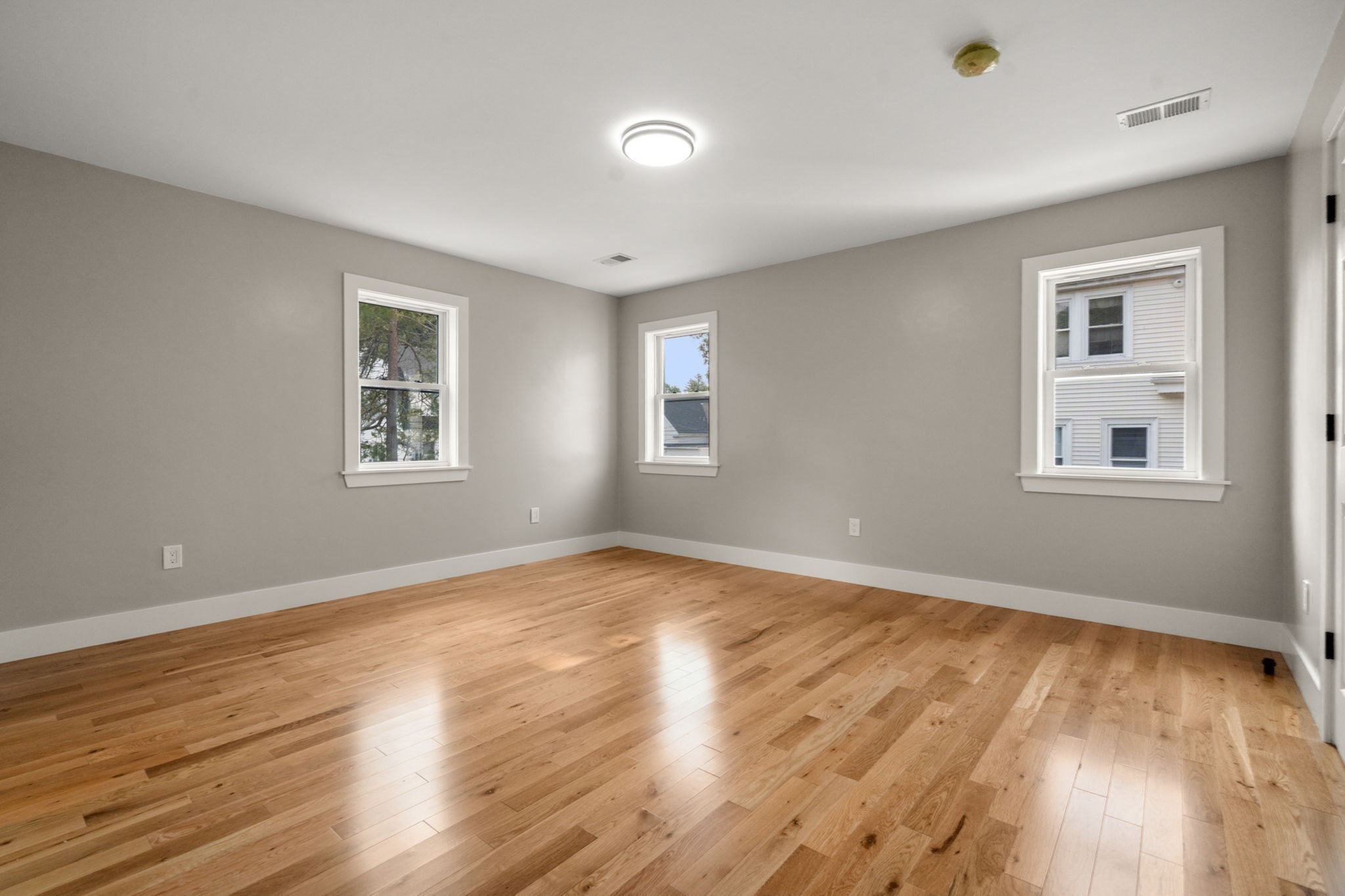 24 N Byron Ave Property Photo 28
