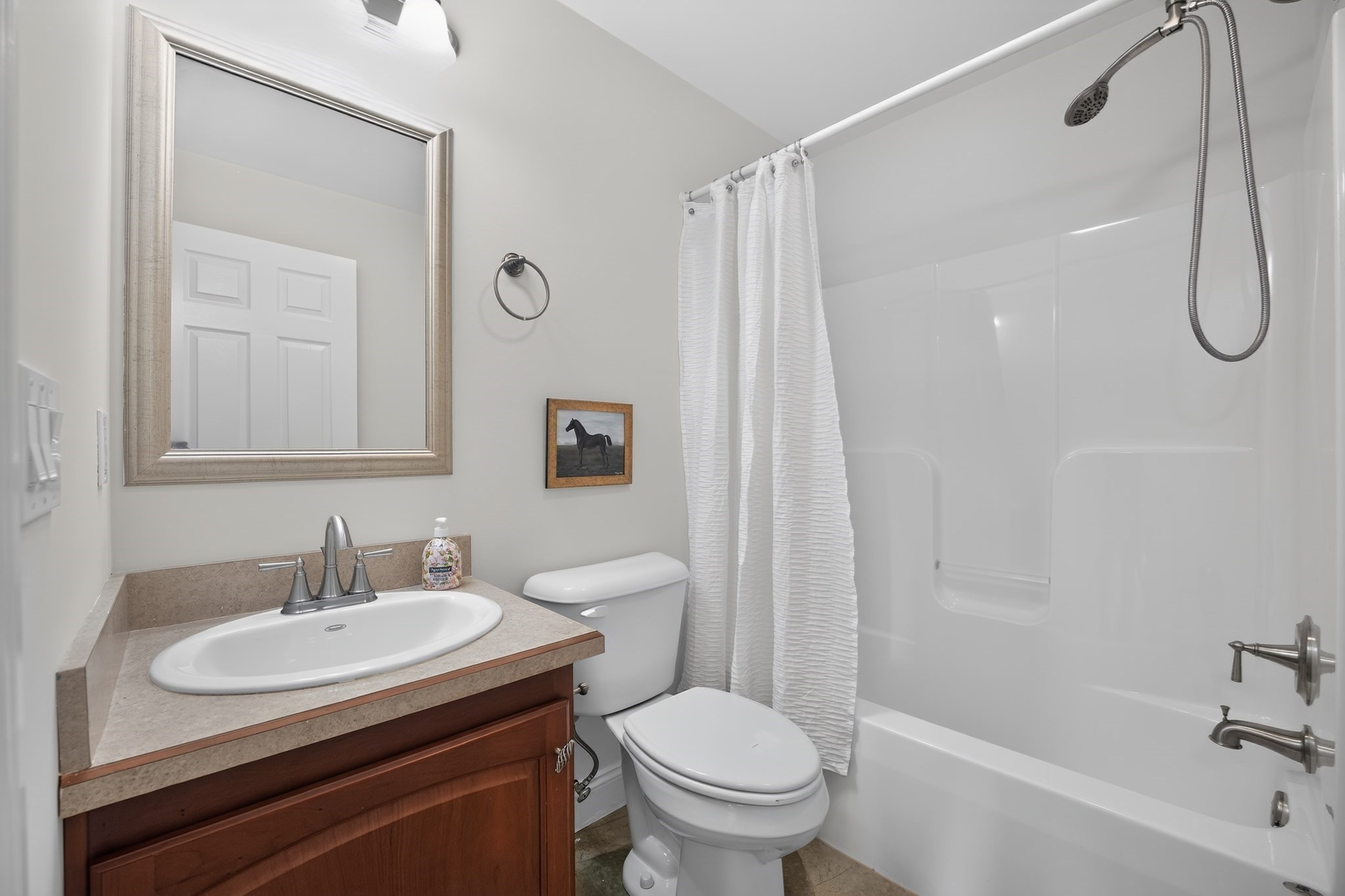 2 Leslie Court Property Photo 14