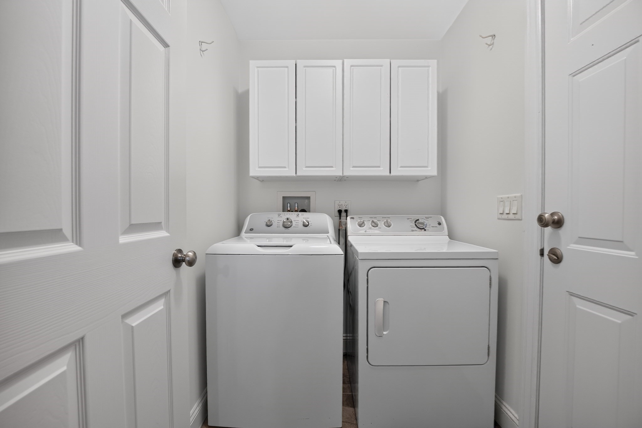 2 Leslie Court Property Photo 15