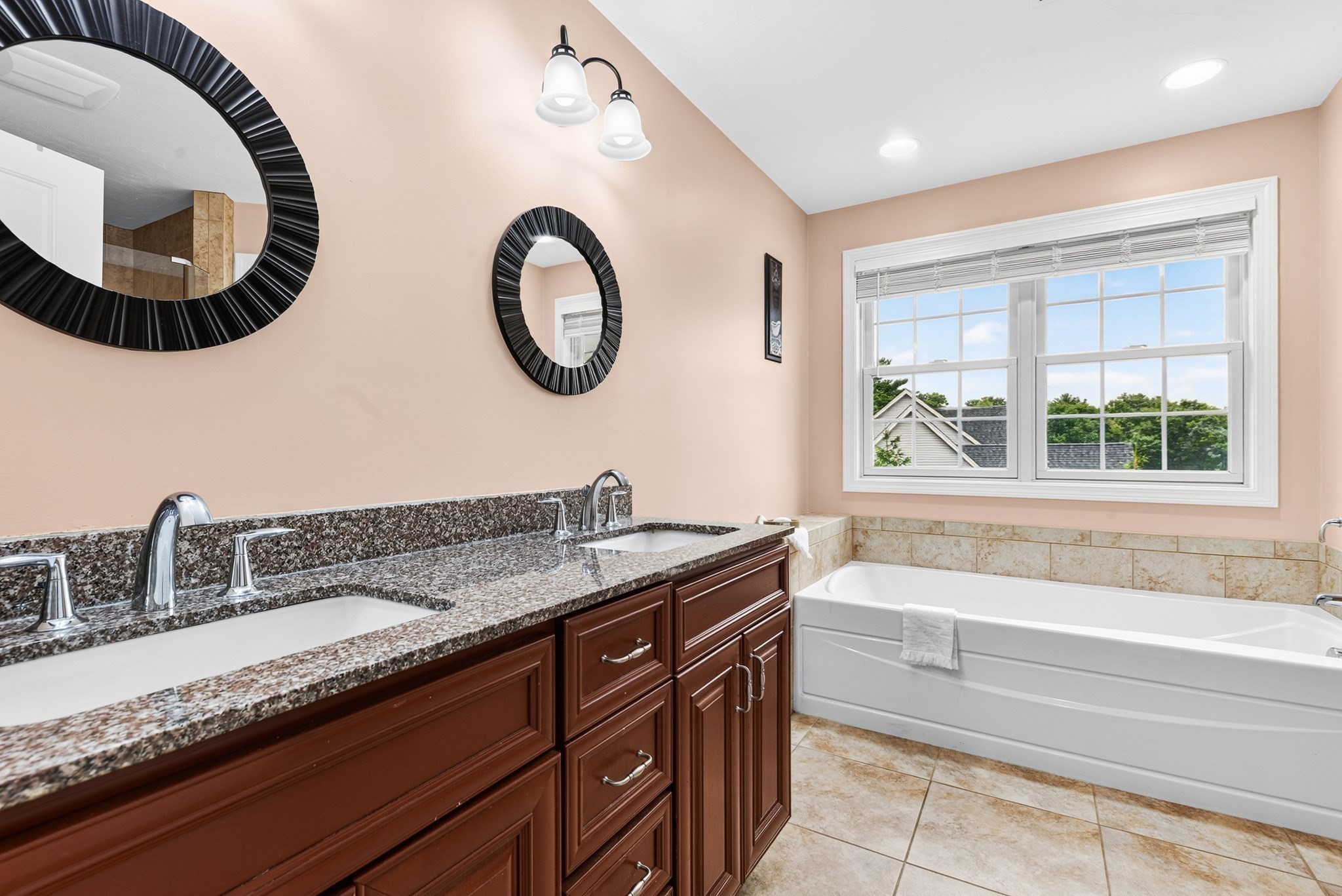 14 Longbrook Dr Property Photo 24