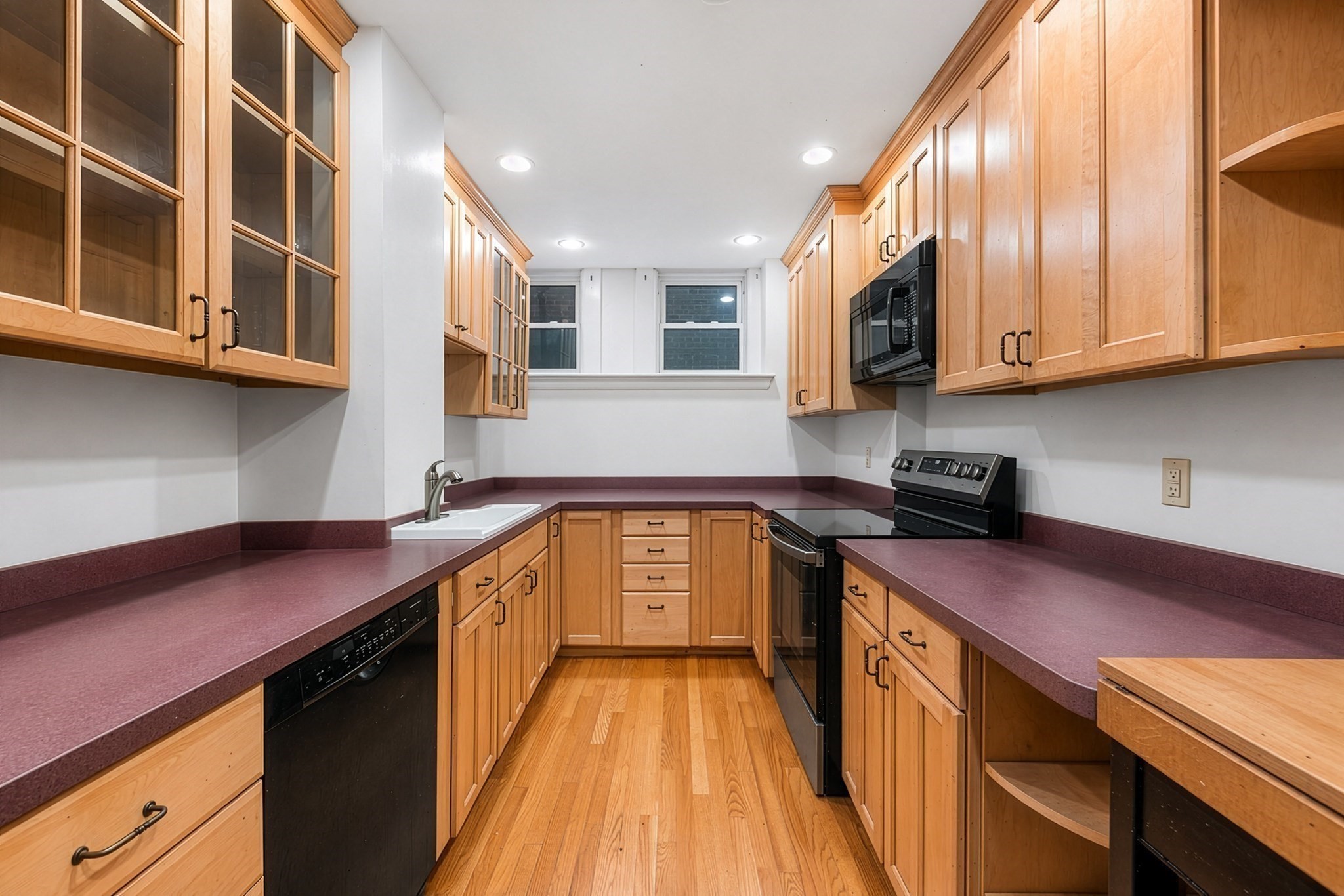 1834 Beacon St # B1 Property Photo 4