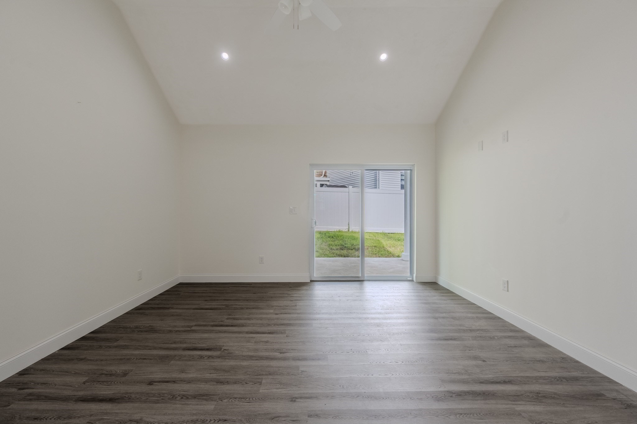 109 Navy Yard Rd Property Photo 3