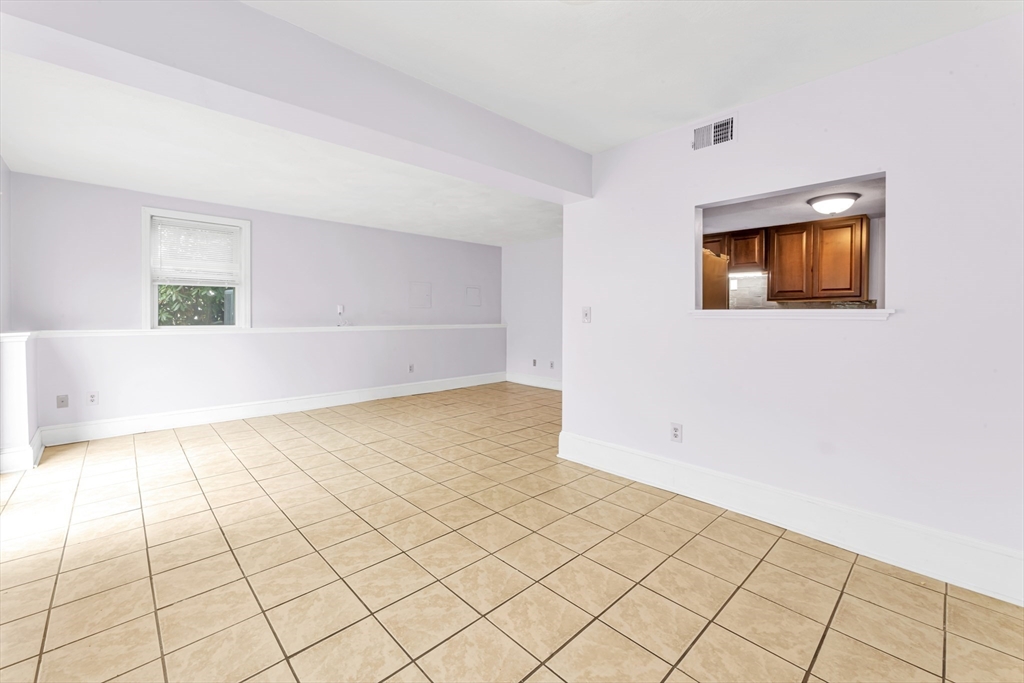 15 Marion Street # D Property Photo 4