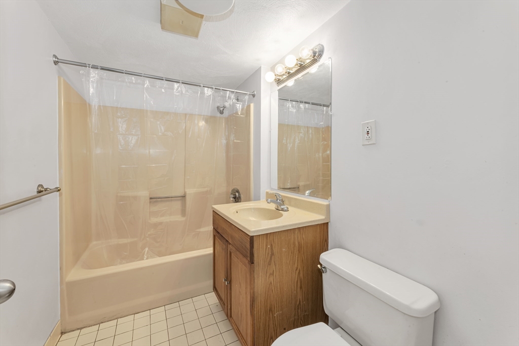 15 Marion Street # D Property Photo 9