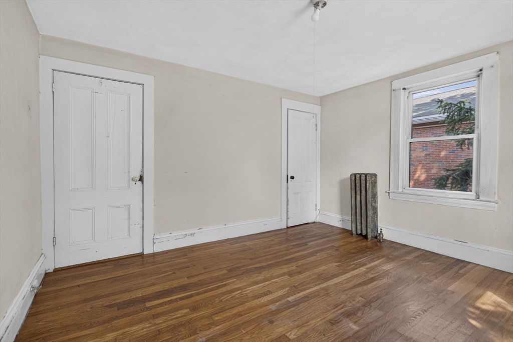 28 Forest St Property Photo 16