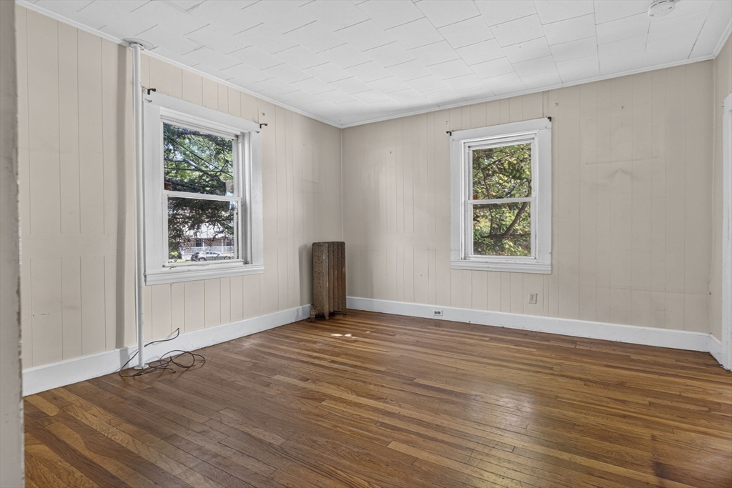 28 Forest St Property Photo 19