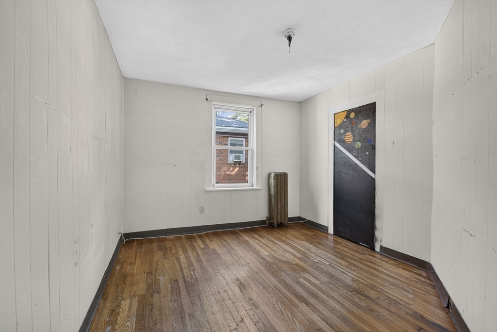 28 Forest St Property Photo 23
