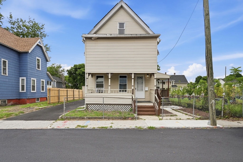 52 Lebanon St Property Photo 1