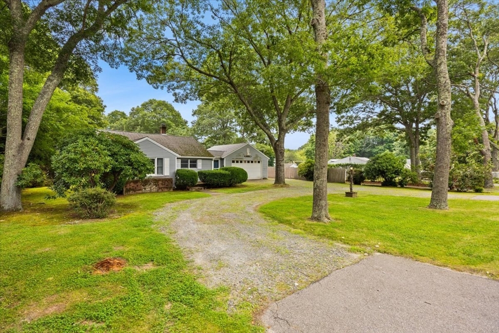 435 Sandwich Rd Property Photo 3