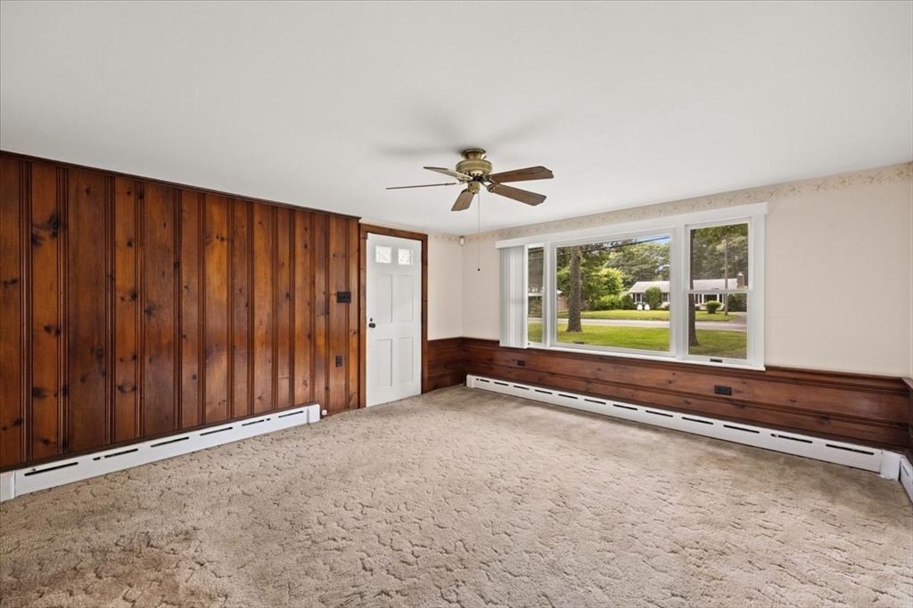 435 Sandwich Rd Property Photo 18