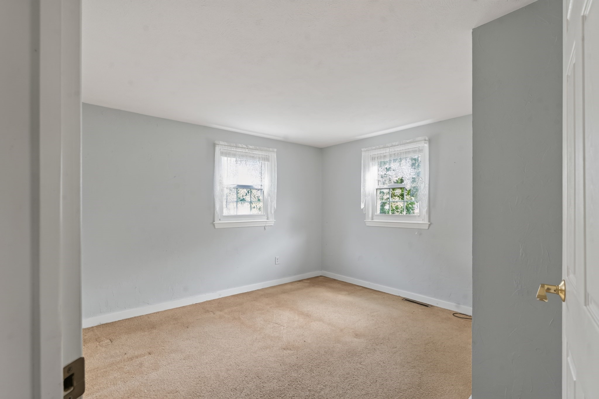 25 Deepwood Dr Property Photo 10