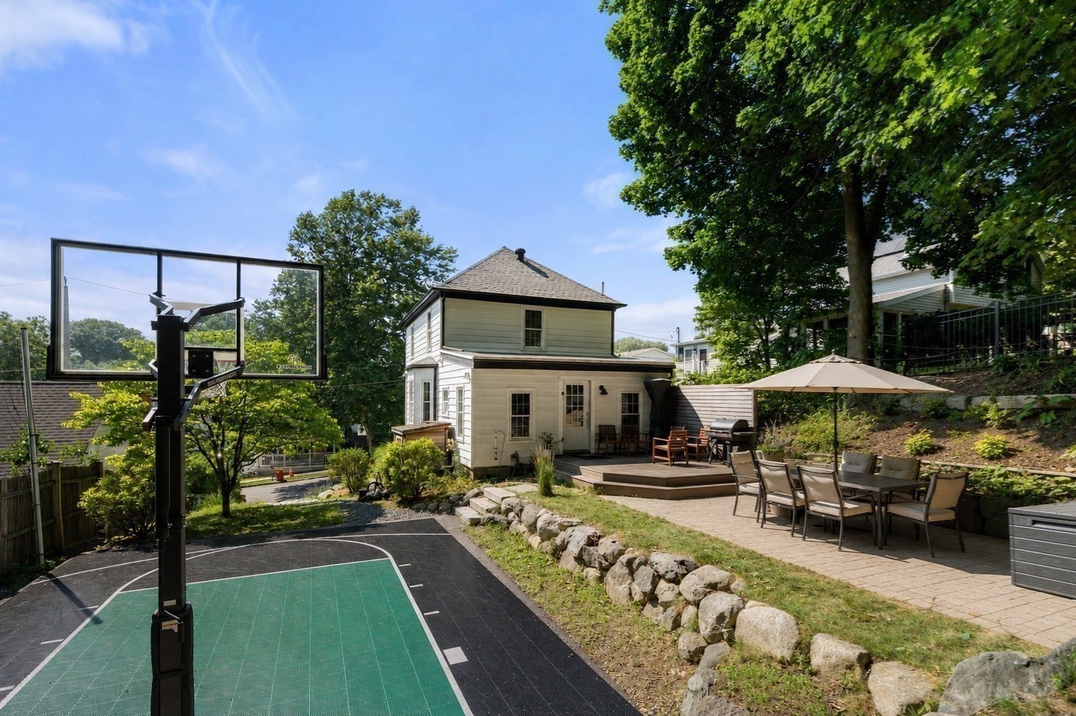 61 Wilmot St Property Photo 11