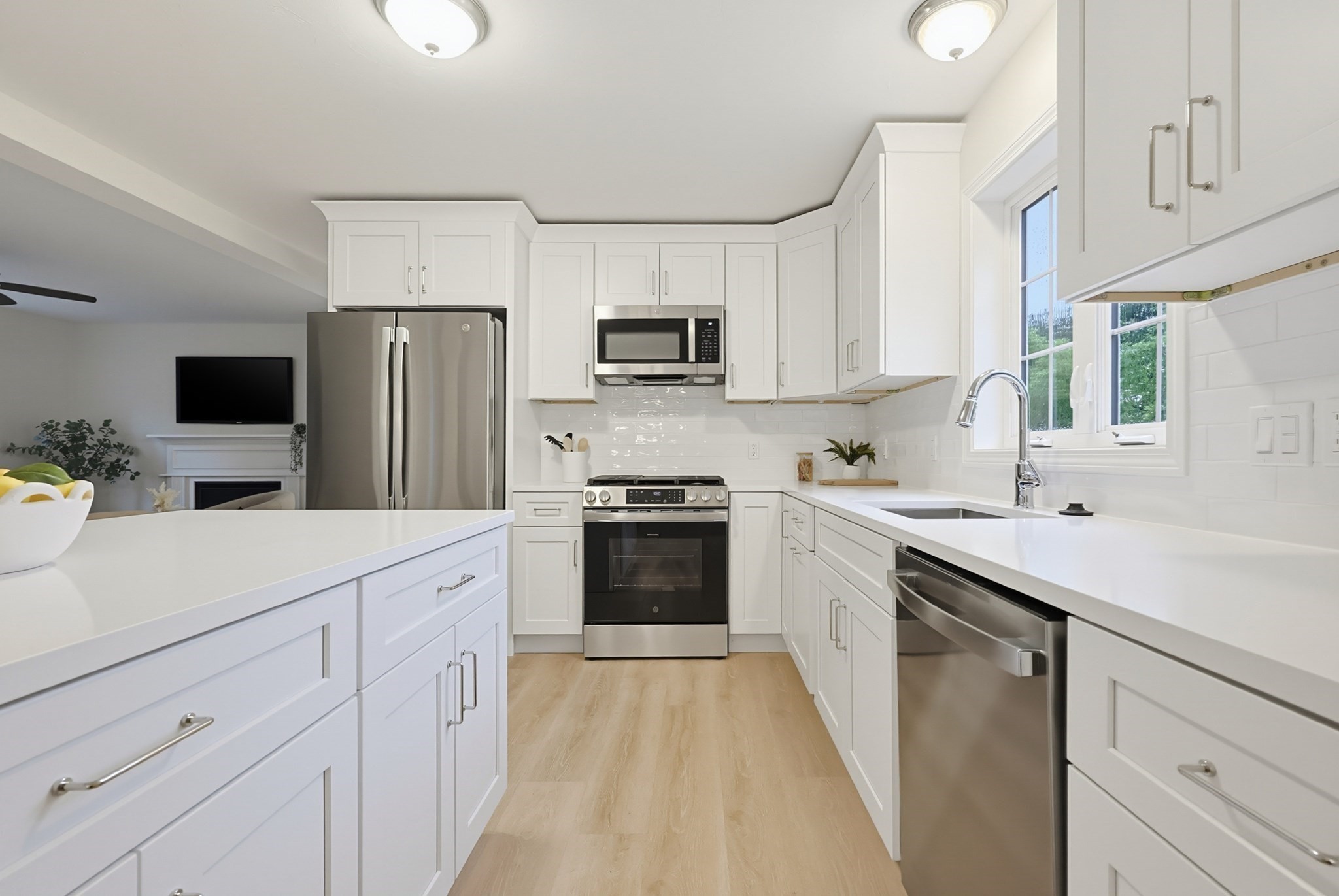 18 Bullard Ave Property Photo 7
