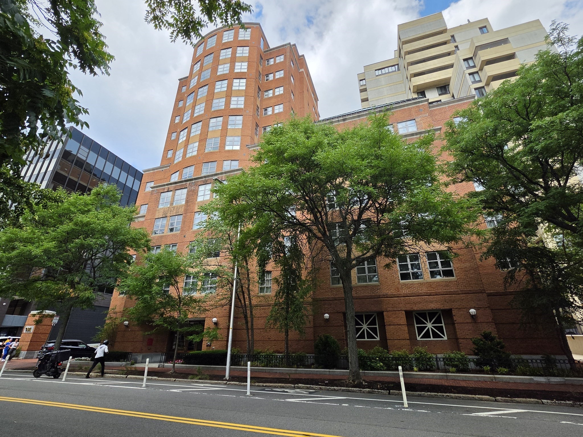 931 Massachusetts Ave # 303 Property Photo 1