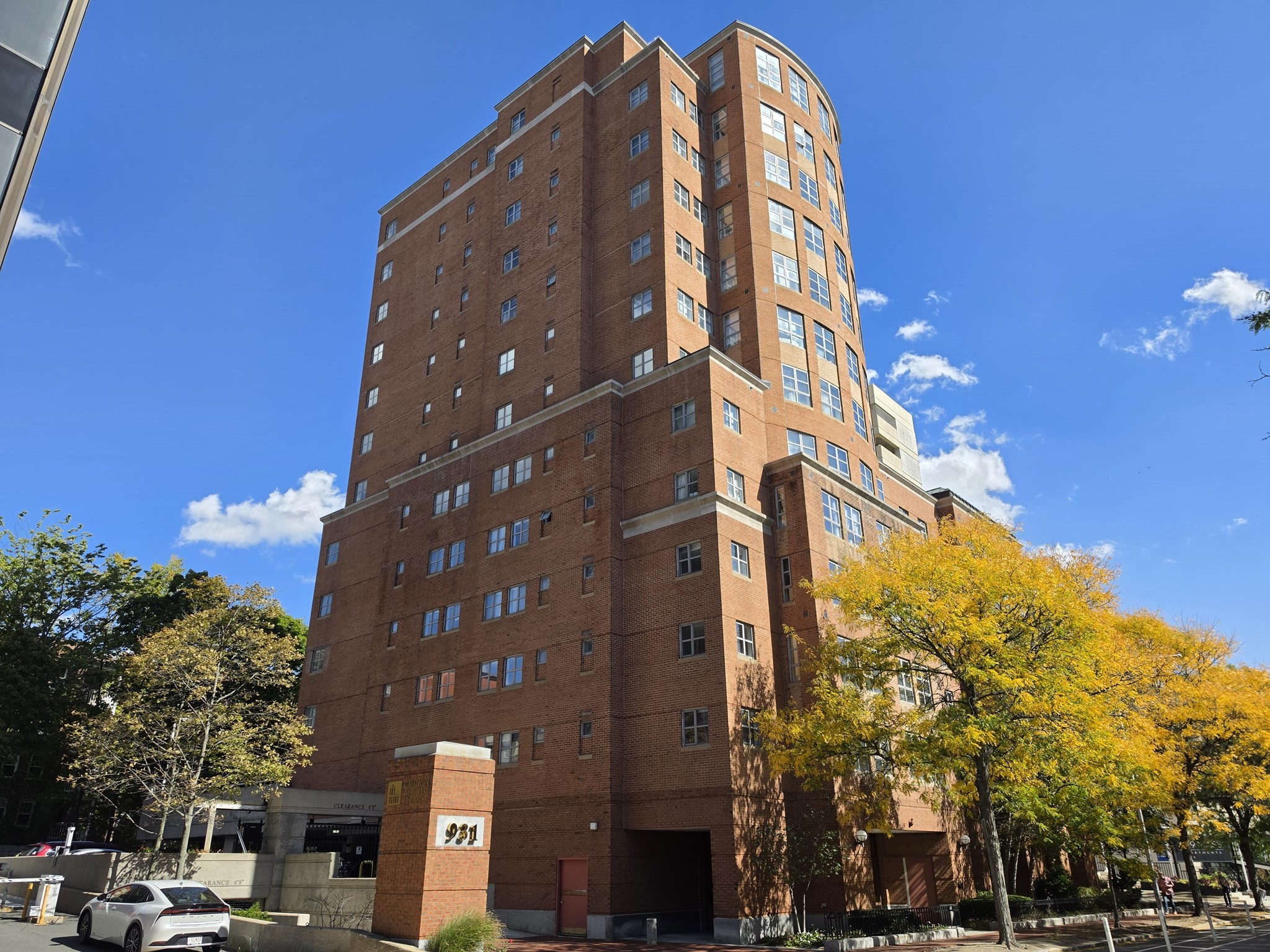 931 Massachusetts Ave # 303 Property Photo 1