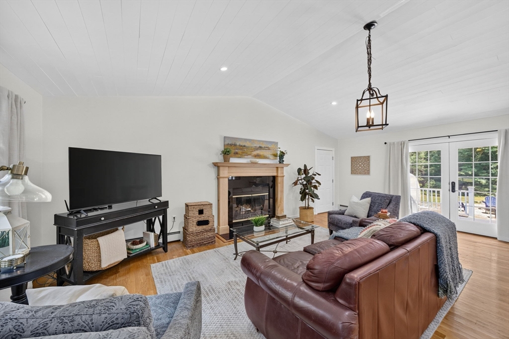 888 Walnut Plain Rd Property Photo 17